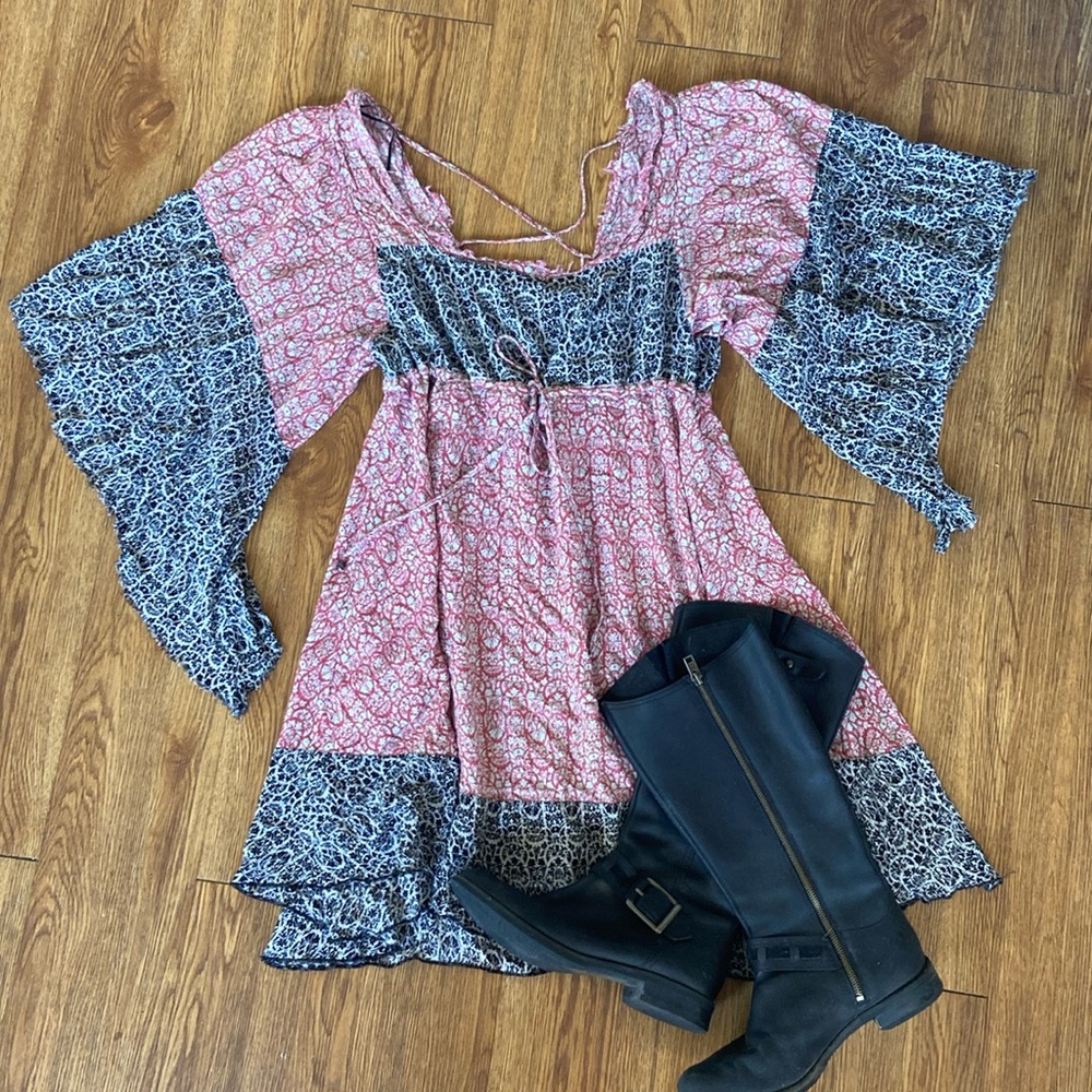 Anama Bohemian Bell Sleeve Dress Floral Peasent Gypsy Soft adjustable Summer